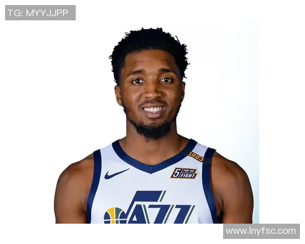 多诺万米切尔:从新秀到全明星的华丽转身与篮球传奇之路 多诺万米切尔:从新秀到全明星的华丽转身与篮球传奇之路